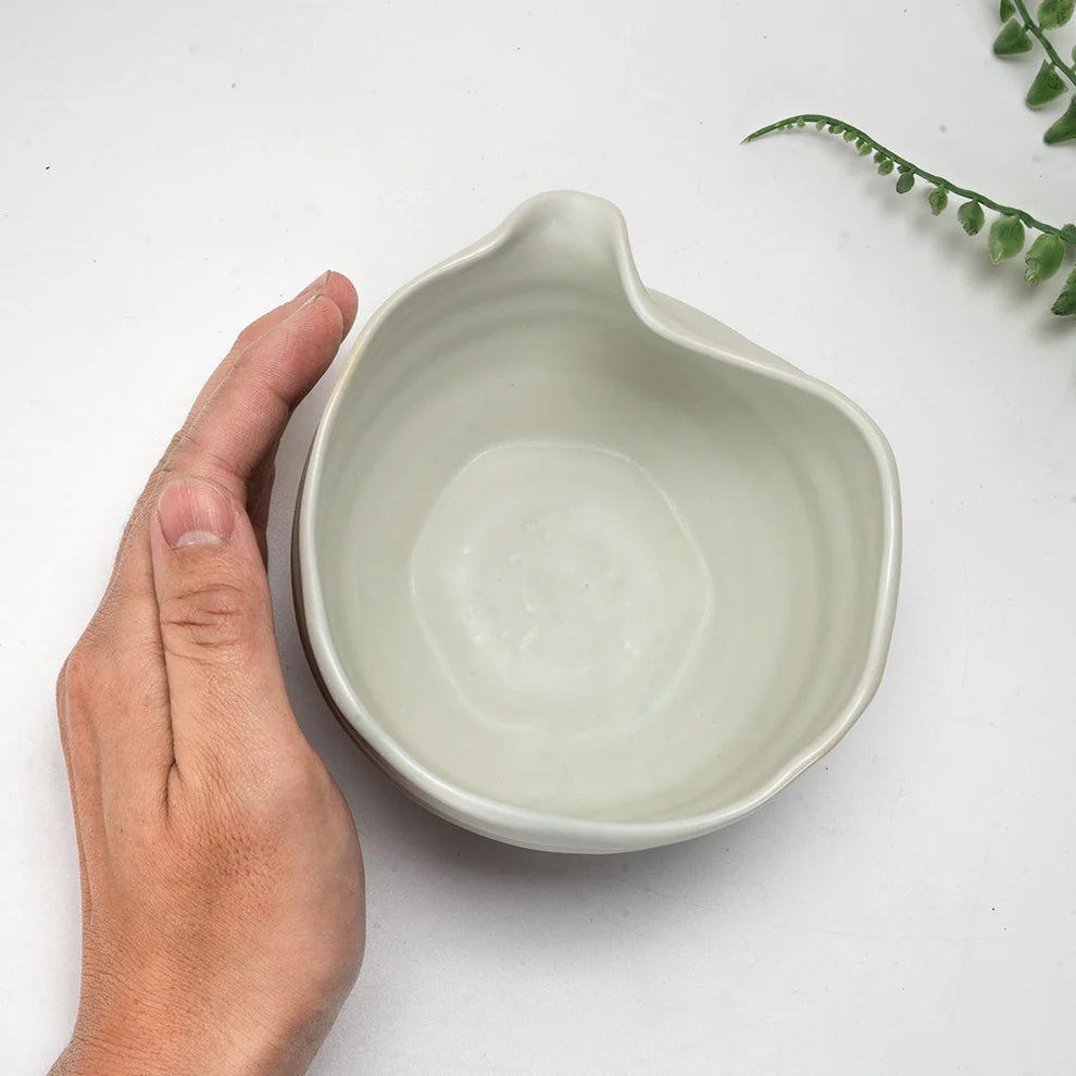 Katakuchi Matcha Bowl White